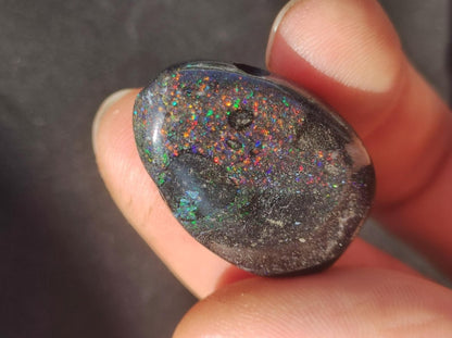 Black Opal - Edelstein Kette bunt funkelnd Rarität Natur Heilstein Energie Chakra Kristall Anhänger Mann Frau Kind Vater Geschenk Er Sie - Art of Nature Berlin