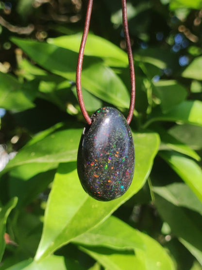 Black Opal - Edelstein Kette bunt funkelnd Rarität Natur Heilstein Energie Chakra Kristall Anhänger Mann Frau Kind Vater Geschenk Er Sie - Art of Nature Berlin