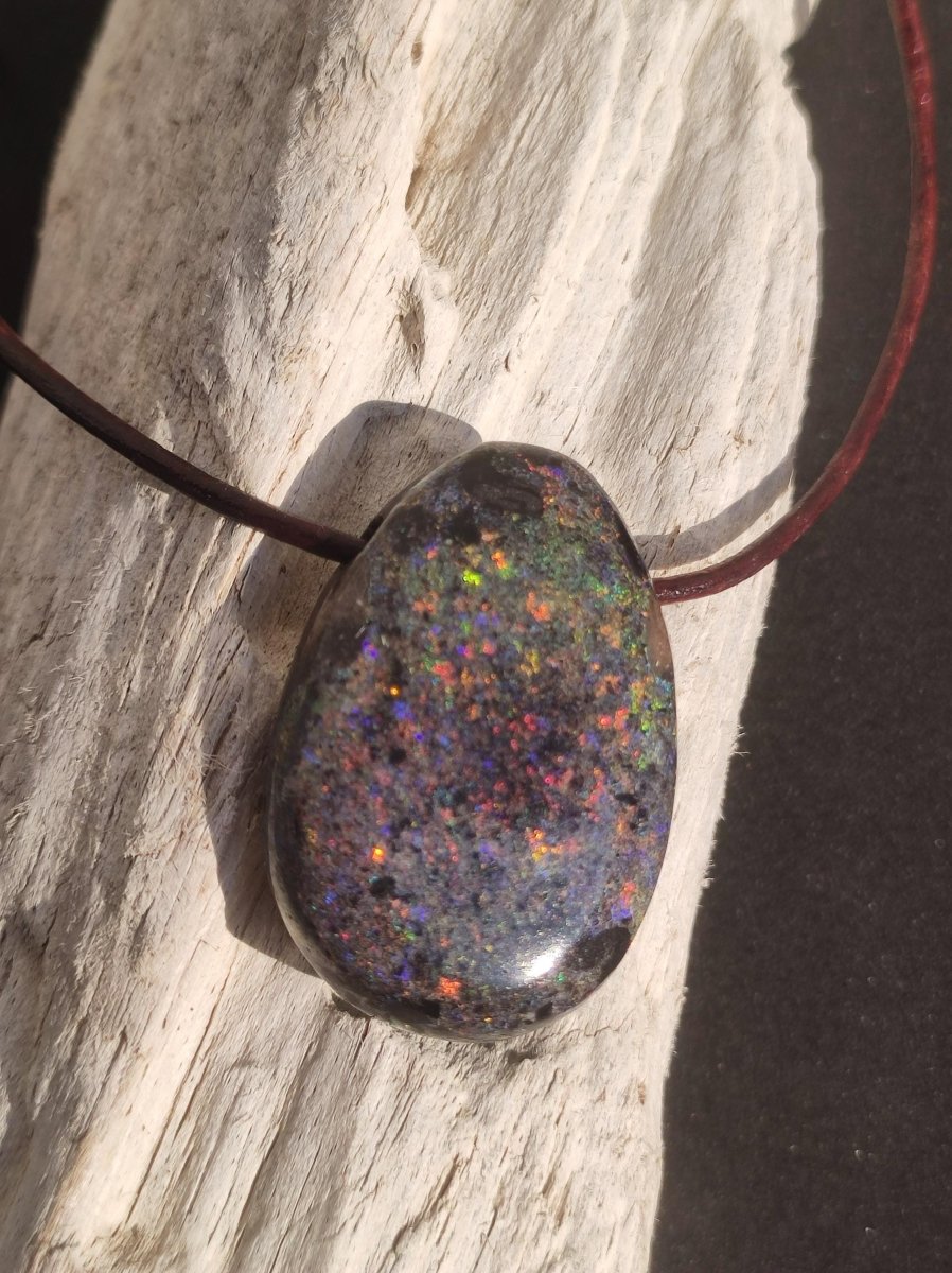 Black Opal - Edelstein Kette bunt funkelnd Rarität Natur Heilstein Energie Kristall Anhänger Mann Frau Kind Geschenk Er Sie Valentinstag - Art of Nature Berlin