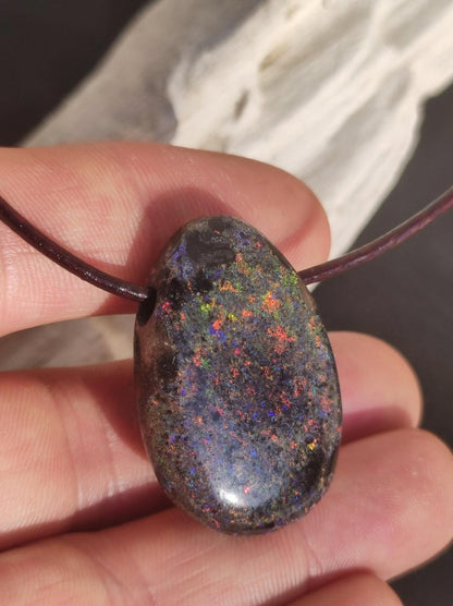 Black Opal - Edelstein Kette bunt funkelnd Rarität Natur Heilstein Energie Kristall Anhänger Mann Frau Kind Geschenk Er Sie Valentinstag - Art of Nature Berlin