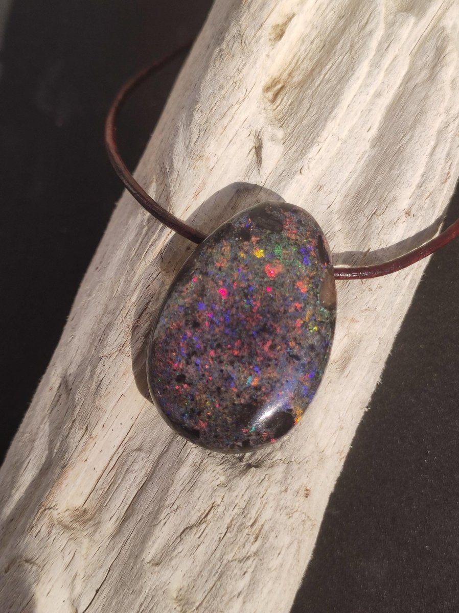 Black Opal - Edelstein Kette bunt funkelnd Rarität Natur Heilstein Energie Kristall Anhänger Mann Frau Kind Geschenk Er Sie Valentinstag - Art of Nature Berlin