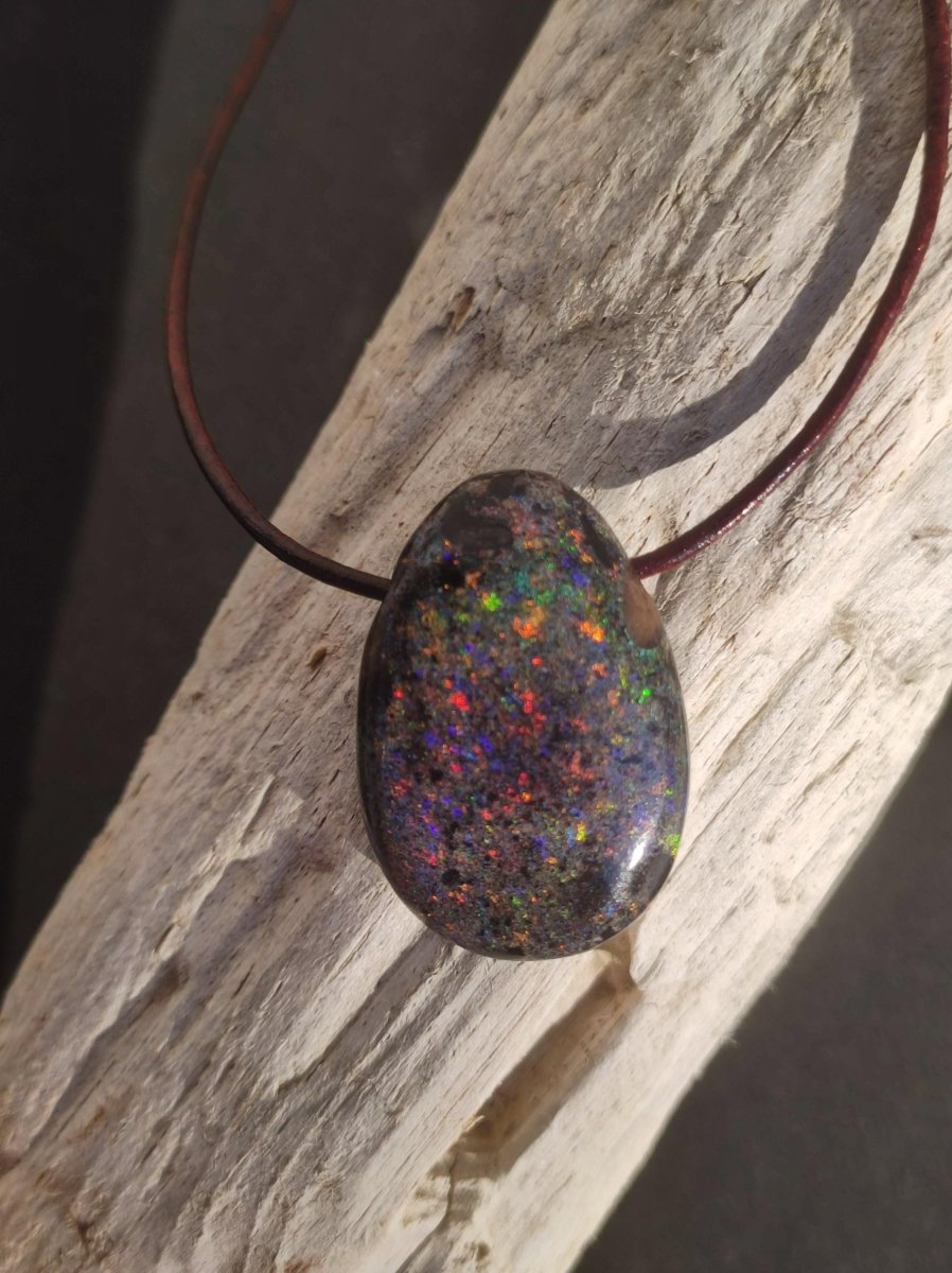 Black Opal - Edelstein Kette bunt funkelnd Rarität Natur Heilstein Energie Kristall Anhänger Mann Frau Kind Geschenk Er Sie Valentinstag - Art of Nature Berlin