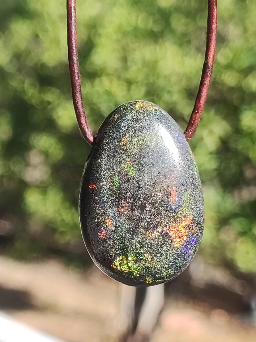 Black Opal - Edelstein Kette bunt funkelnd Rarität Natur Heilstein Energie Kristall Anhänger Mann Frau Kind Geschenk Er Sie Valentinstag - Art of Nature Berlin