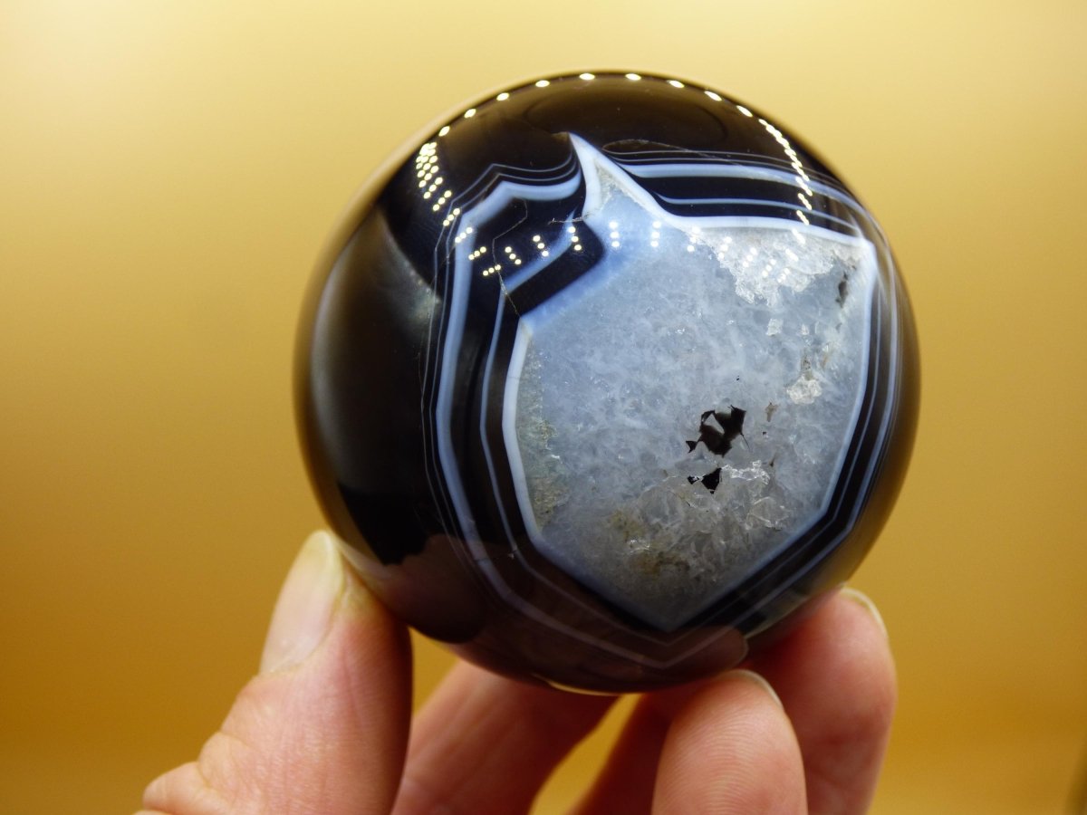 Black Sardonyx - Edelstein Kugel Natur Heilstein Deko Sphere Kristall Geschenk Er Sie Haus Einweihung Wohnung Energie Kraft Meditation - Art of Nature Berlin