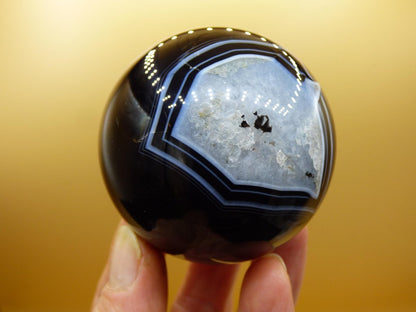 Black Sardonyx - Edelstein Kugel Natur Heilstein Deko Sphere Kristall Geschenk Er Sie Haus Einweihung Wohnung Energie Kraft Meditation - Art of Nature Berlin