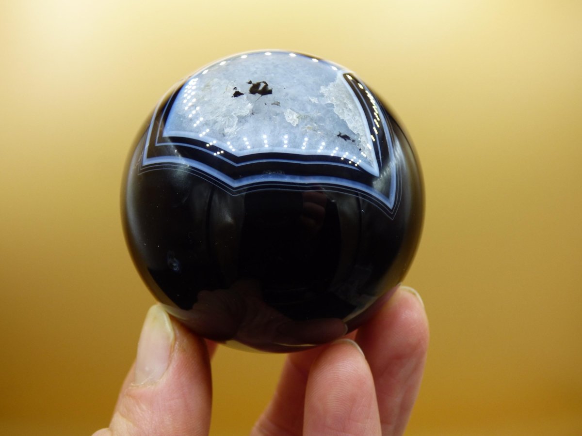 Black Sardonyx - Edelstein Kugel Natur Heilstein Deko Sphere Kristall Geschenk Er Sie Haus Einweihung Wohnung Energie Kraft Meditation - Art of Nature Berlin