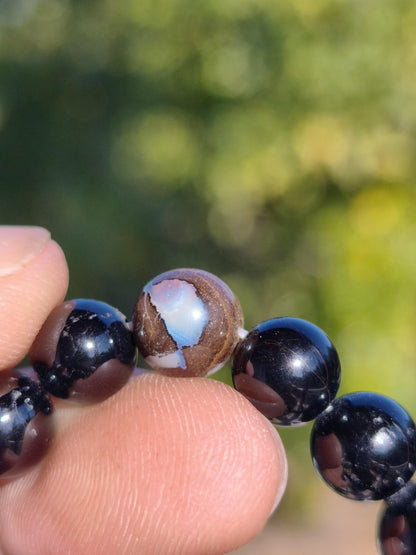 Boulder Opal + Turmalin schwarz (Schorl)- Edelstein Armband Stretch Perlen Geschenk Glück Mann Frau Kind Er Sie Freund Energie - Art of Nature Berlin