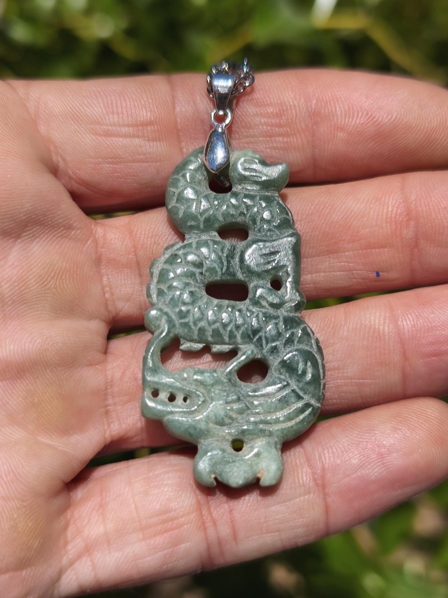 Burma Jade A Qualität Drache *Rarität* Edelstein Kette HIPPIE Boho Ethno Natur Heilstein Rarität Kristall Schmuck Anhänger Natur Kraft Stein - Art of Nature Berlin