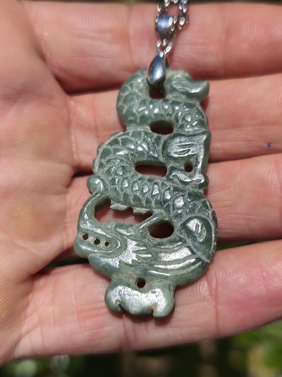 Burma Jade A Qualität Drache *Rarität* Edelstein Kette HIPPIE Boho Ethno Natur Heilstein Rarität Kristall Schmuck Anhänger Natur Kraft Stein - Art of Nature Berlin