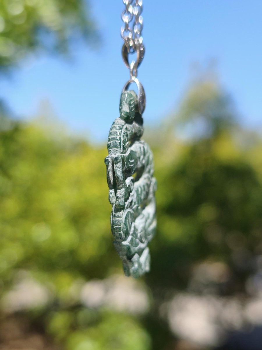 Burma Jade A Qualität Drache *Rarität* Edelstein Kette HIPPIE Boho Ethno Natur Heilstein Rarität Kristall Schmuck Anhänger Natur Kraft Stein - Art of Nature Berlin