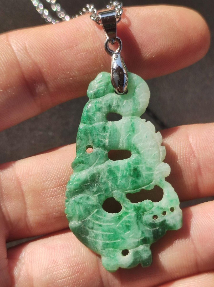 Burma Jade A Qualität Drache *Rarität* Edelstein Kette HIPPIE Boho Ethno Natur Heilstein Rarität Kristall Schmuck Anhänger Natur Kraft Stein - Art of Nature Berlin