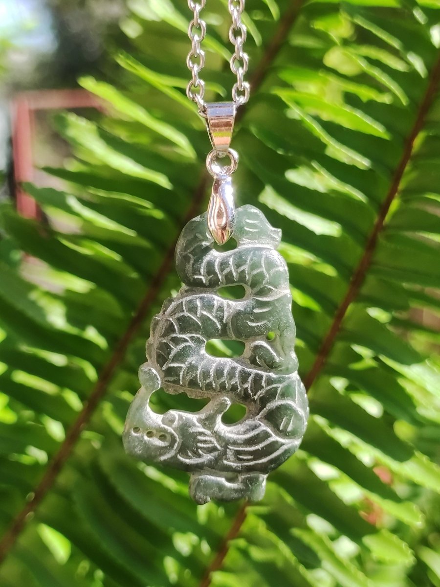 Burma Jade A Qualität Drache *Rarität* Edelstein Kette HIPPIE Boho Ethno Natur Heilstein Rarität Kristall Schmuck Anhänger Natur Kraft Stein - Art of Nature Berlin