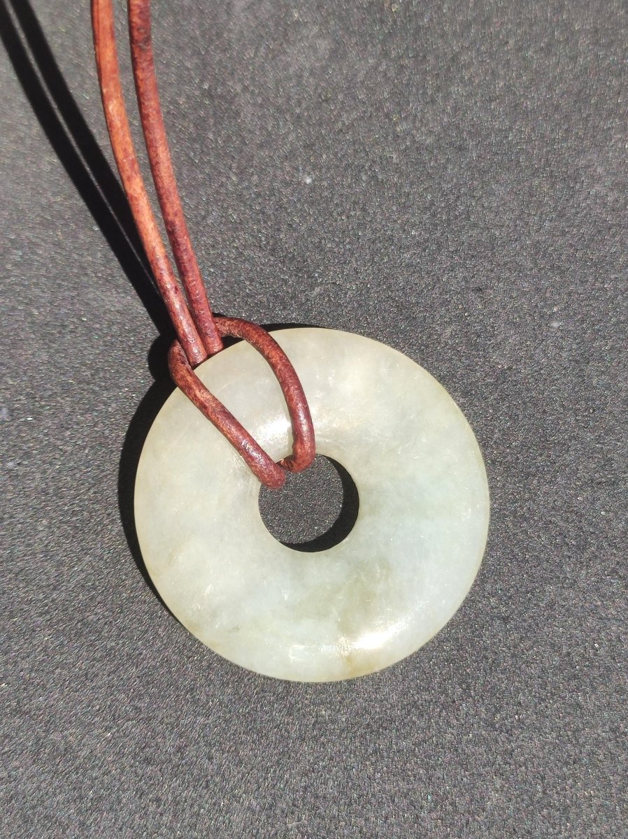 Burma Jade Donut *Rarität* Edelstein Donut Kette grün Natur Heilstein Kristalle Anhänger Mann Frau Kind Geschenk Er Sie Bruder Schwester - Art of Nature Berlin