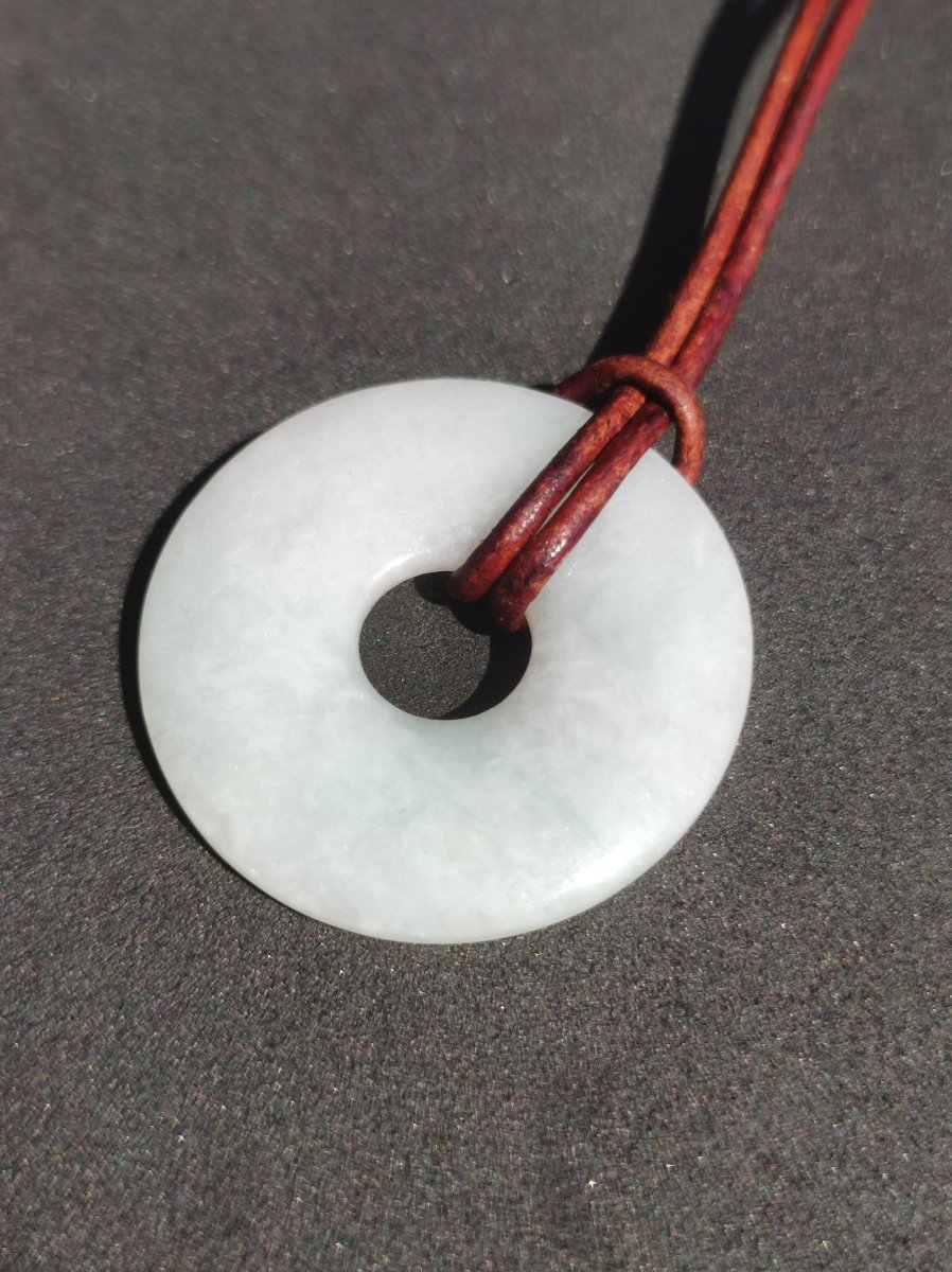Burma Jade Donut *Rarität* ~ Edelstein Kette ~HIPPIE ~GOA ~Boho ~Tibet ~Ethno ~Nature ~Donut ~Schutzsymbol ~Heilstein - Art of Nature Berlin