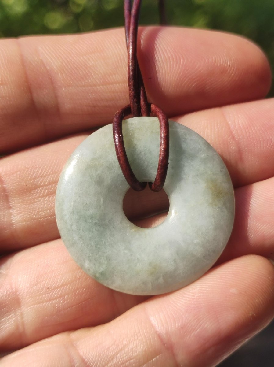 Burma Jade Donut *Rarität* ~ Edelstein Kette ~HIPPIE ~GOA ~Boho ~Tibet ~Ethno ~Nature ~Donut ~Schutzsymbol ~Heilstein - Art of Nature Berlin