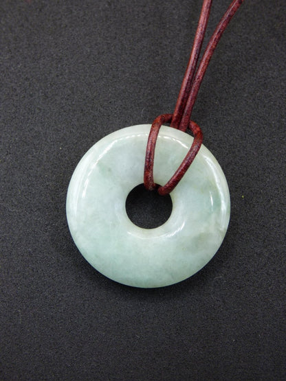 Burma Jade Donut *Rarität* ~ Edelstein Kette ~HIPPIE ~GOA ~Boho ~Tibet ~Ethno ~Nature ~Donut ~Schutzsymbol ~Heilstein - Art of Nature Berlin