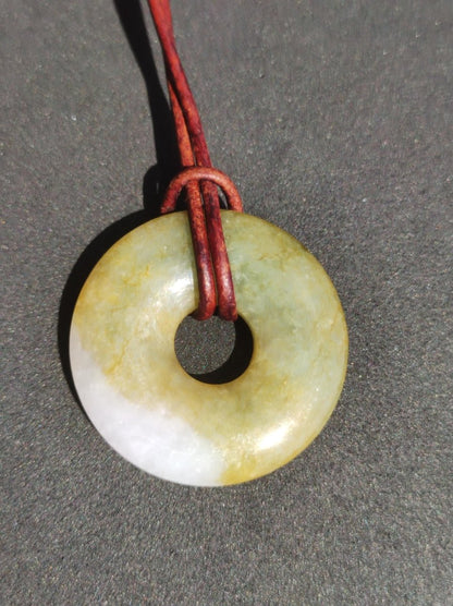 Burma Jade Donut *Rarität* ~ Edelstein Kette ~HIPPIE ~GOA ~Boho ~Tibet ~Ethno ~Nature ~Donut ~Schutzsymbol ~Heilstein - Art of Nature Berlin