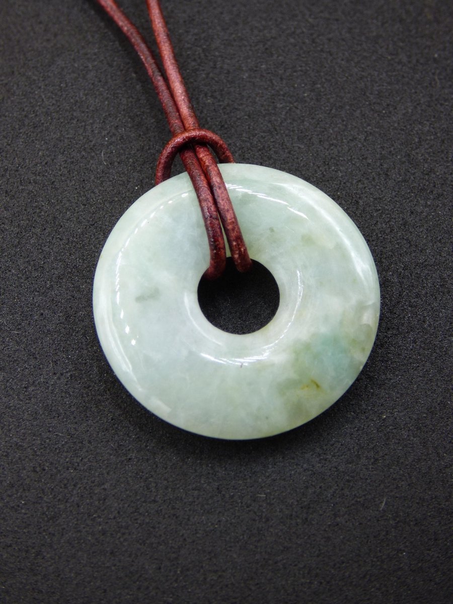 Burma Jade Donut *Rarität* ~ Edelstein Kette ~HIPPIE ~GOA ~Boho ~Tibet ~Ethno ~Nature ~Donut ~Schutzsymbol ~Heilstein - Art of Nature Berlin