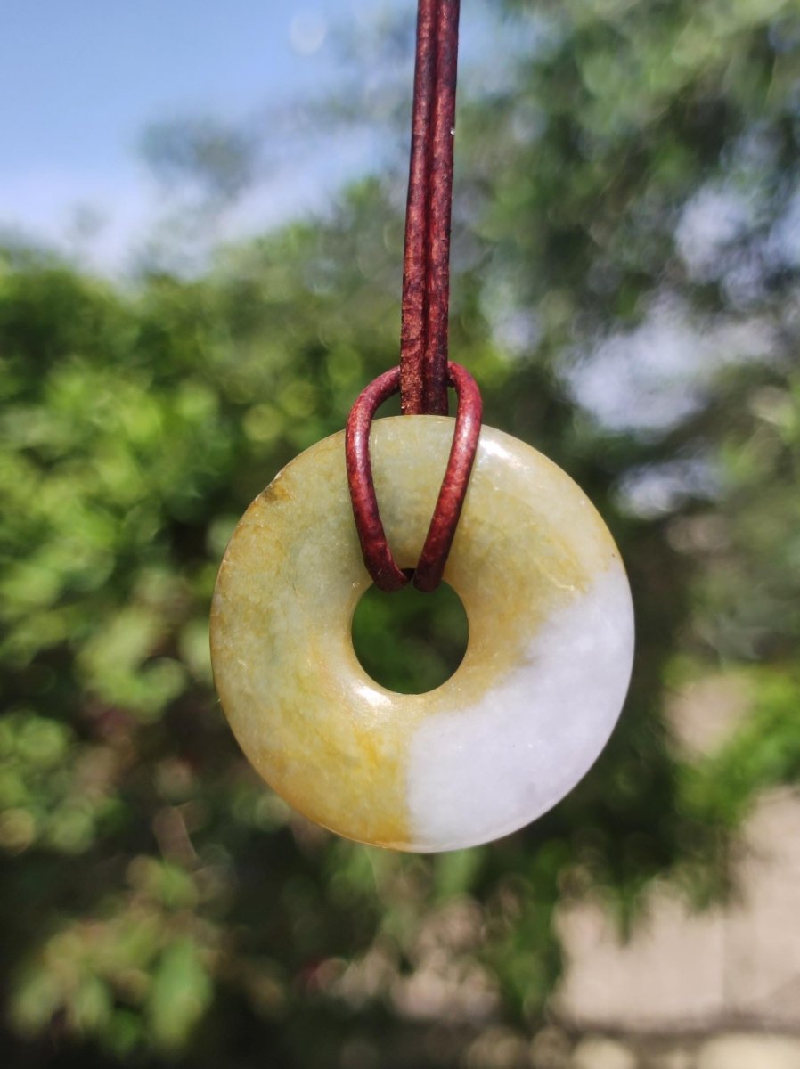 Burma Jade Donut *Rarität* ~ Edelstein Kette ~HIPPIE ~GOA ~Boho ~Tibet ~Ethno ~Nature ~Donut ~Schutzsymbol ~Heilstein - Art of Nature Berlin