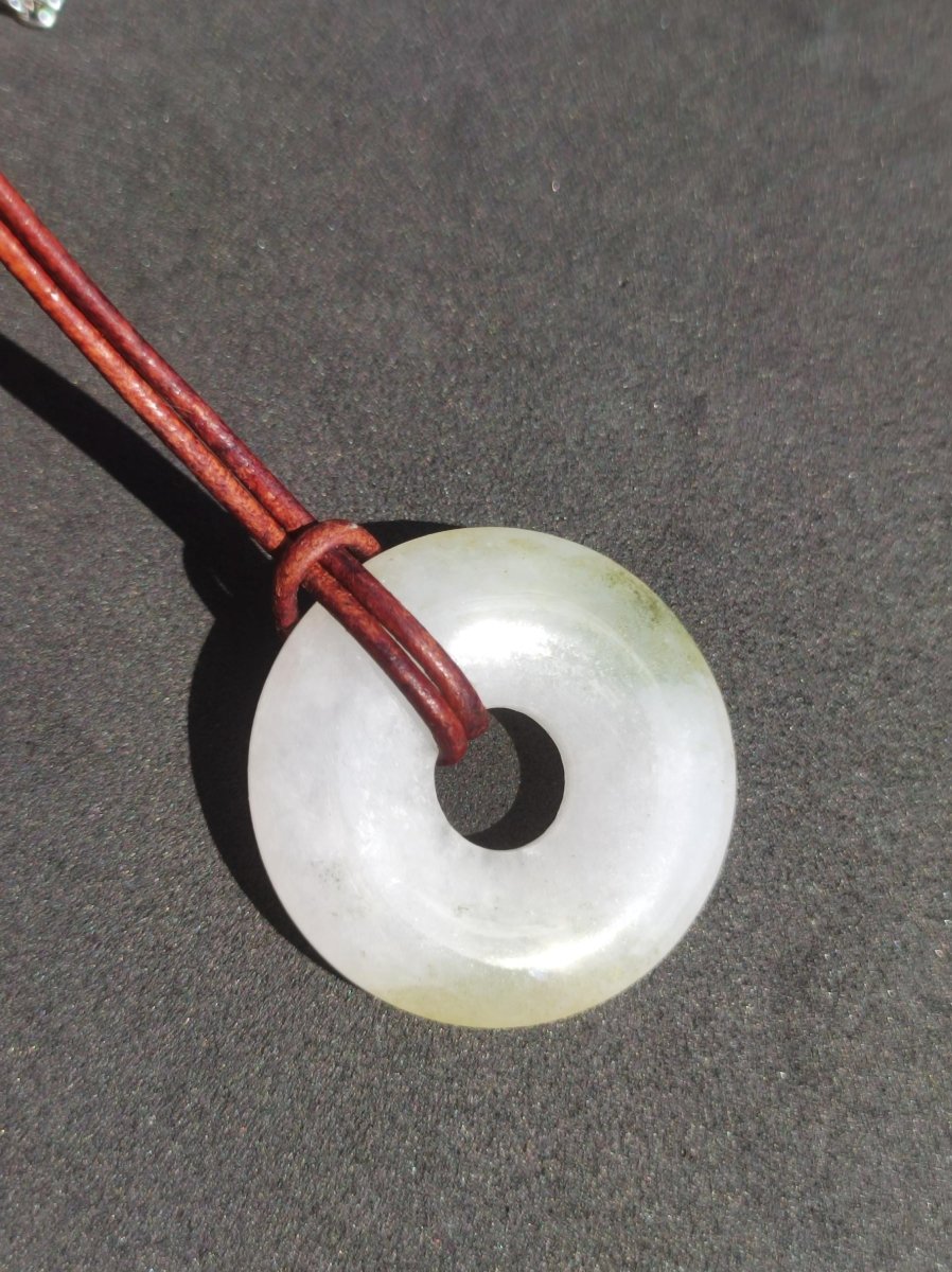 Burma Jade Donut *Rarität* ~ Edelstein Kette ~HIPPIE ~GOA ~Boho ~Tibet ~Ethno ~Nature ~Donut ~Schutzsymbol ~Heilstein - Art of Nature Berlin