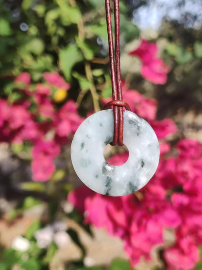 Burma Jade Donut *Rarität* ~ Edelstein Kette ~HIPPIE ~GOA ~Boho ~Tibet ~Ethno ~Nature ~Donut ~Schutzsymbol ~Heilstein - Art of Nature Berlin