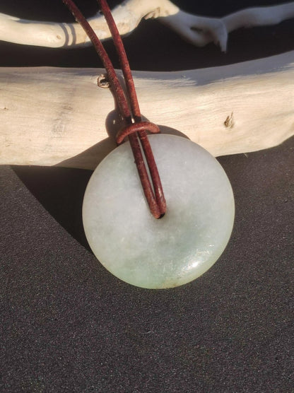 Burma Jade Donut *Rarität* ~ Edelstein Kette Mann Frau Natur Heilstein Kraft Energie Rarität Kristall Er Sie Anhänger Natur Geschenk grün - Art of Nature Berlin