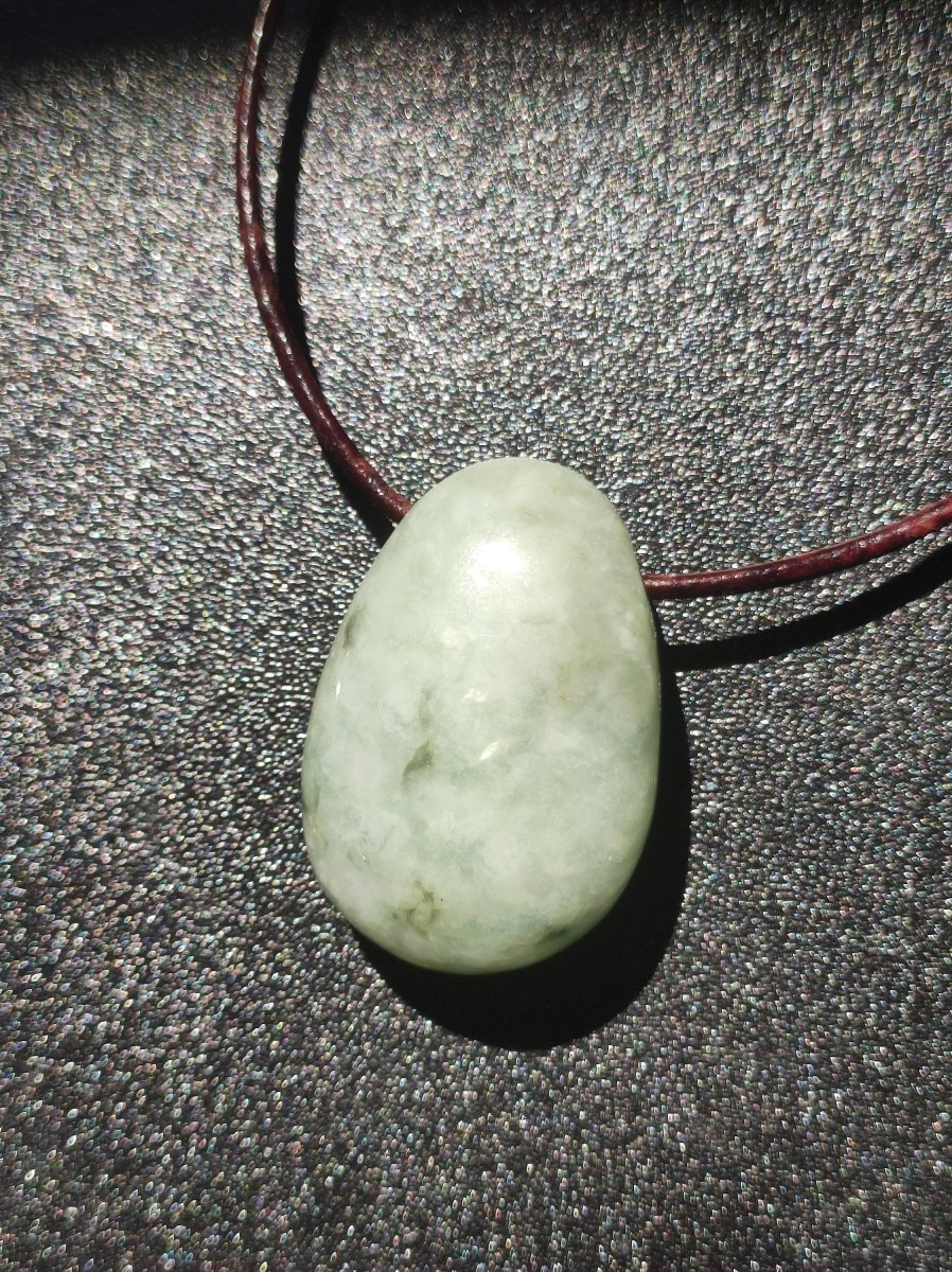 Burma Jade *Rarität* ~ Edelstein Kette HIPPIE Boho Ethno Natur Heilstein Rarität Kristalle Schmuck Anhänger Natur Kraft Stein Geschenk grün - Art of Nature Berlin