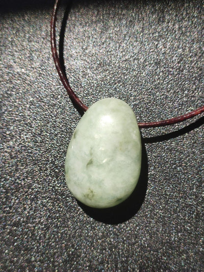 Burma Jade *Rarität* ~ Edelstein Kette HIPPIE Boho Ethno Natur Heilstein Rarität Kristalle Schmuck Anhänger Natur Kraft Stein Geschenk grün - Art of Nature Berlin