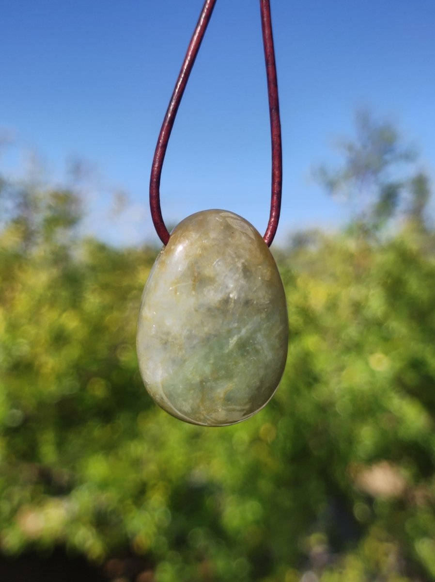 Burma Jade *Rarität* ~ Edelstein Kette HIPPIE Boho Ethno Natur Heilstein Rarität Kristalle Schmuck Anhänger Natur Kraft Stein Geschenk grün - Art of Nature Berlin