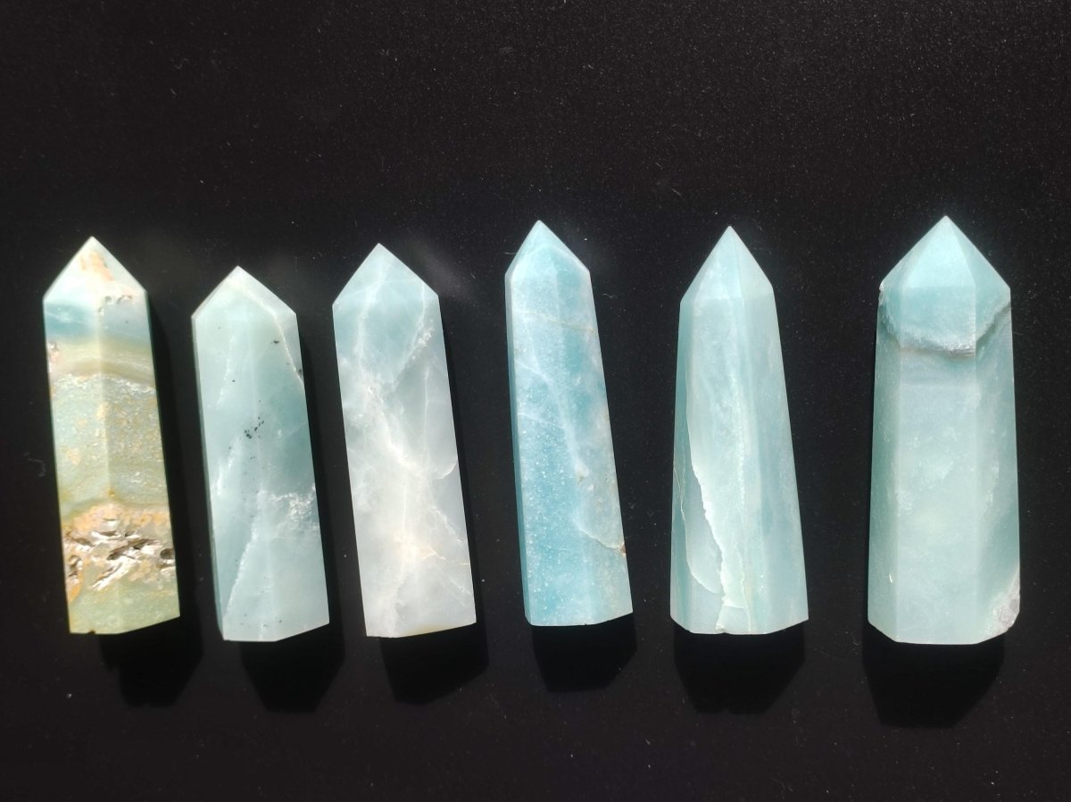Caribbean Calcite (Blauer Calcit - Aragonit) Kristall Point Spitze Turm Obelisk ~ Magische Edelstein Deko Massagestab HIPPIE Ethno Heilstein - Art of Nature Berlin