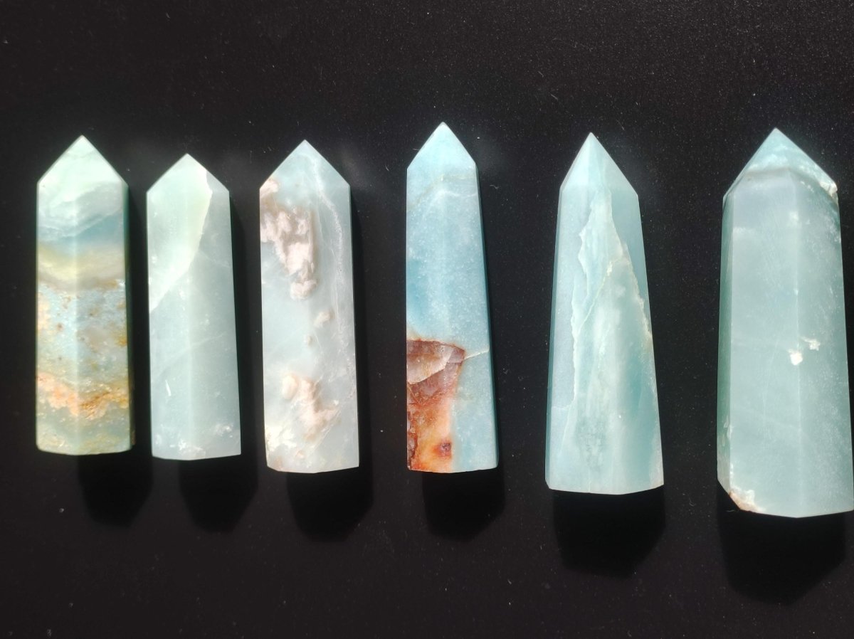 Caribbean Calcite (Blauer Calcit - Aragonit) Kristall Point Spitze Turm Obelisk ~ Magische Edelstein Deko Massagestab HIPPIE Ethno Heilstein - Art of Nature Berlin