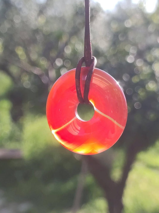 Carneol Carnelian Karneol A - Edelstein Donut Kette rot Natur Heilstein Kristalle Anhänger Mann Frau Kind Geschenk Er Sie Bruder Schwester - Art of Nature Berlin