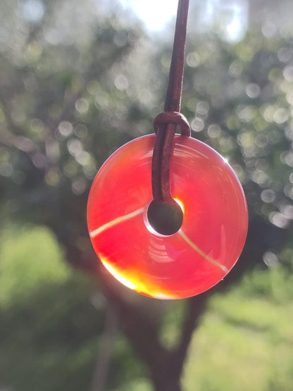 Carneol Carnelian Karneol A - Edelstein Donut Kette rot Natur Heilstein Kristalle Anhänger Mann Frau Kind Geschenk Er Sie Bruder Schwester - Art of Nature Berlin