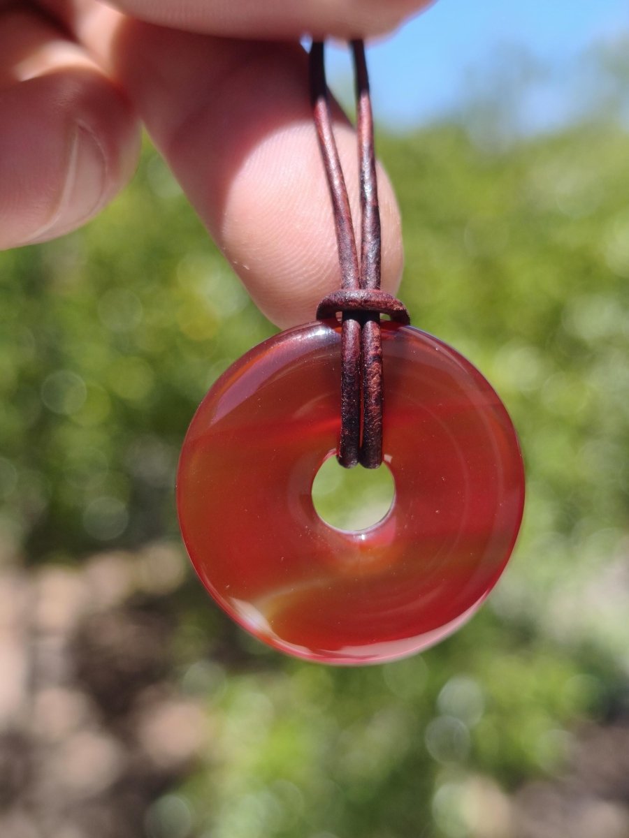 Carneol Carnelian Karneol A - Edelstein Donut Kette rot Natur Heilstein Kristalle Anhänger Mann Frau Kind Geschenk Er Sie Bruder Schwester - Art of Nature Berlin