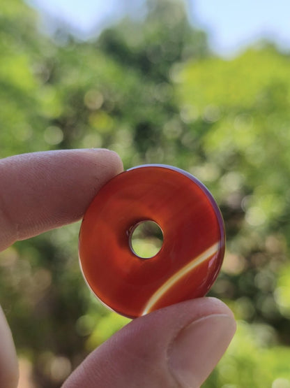 Carneol Carnelian Karneol A - Edelstein Donut Kette rot Natur Heilstein Kristalle Anhänger Mann Frau Kind Geschenk Er Sie Bruder Schwester - Art of Nature Berlin