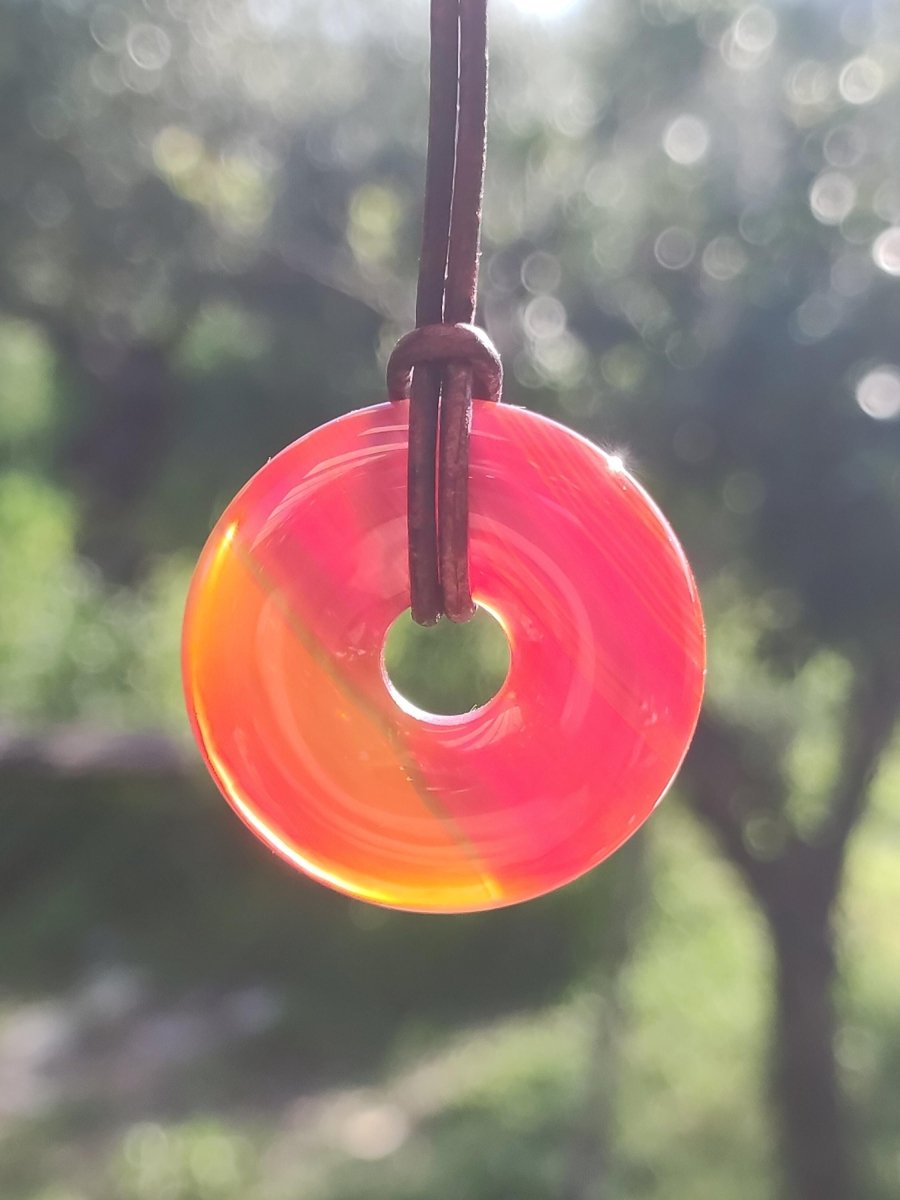 Carneol Carnelian Karneol A - Edelstein Donut Kette rot Natur Heilstein Kristalle Anhänger Mann Frau Kind Geschenk Er Sie Bruder Schwester - Art of Nature Berlin