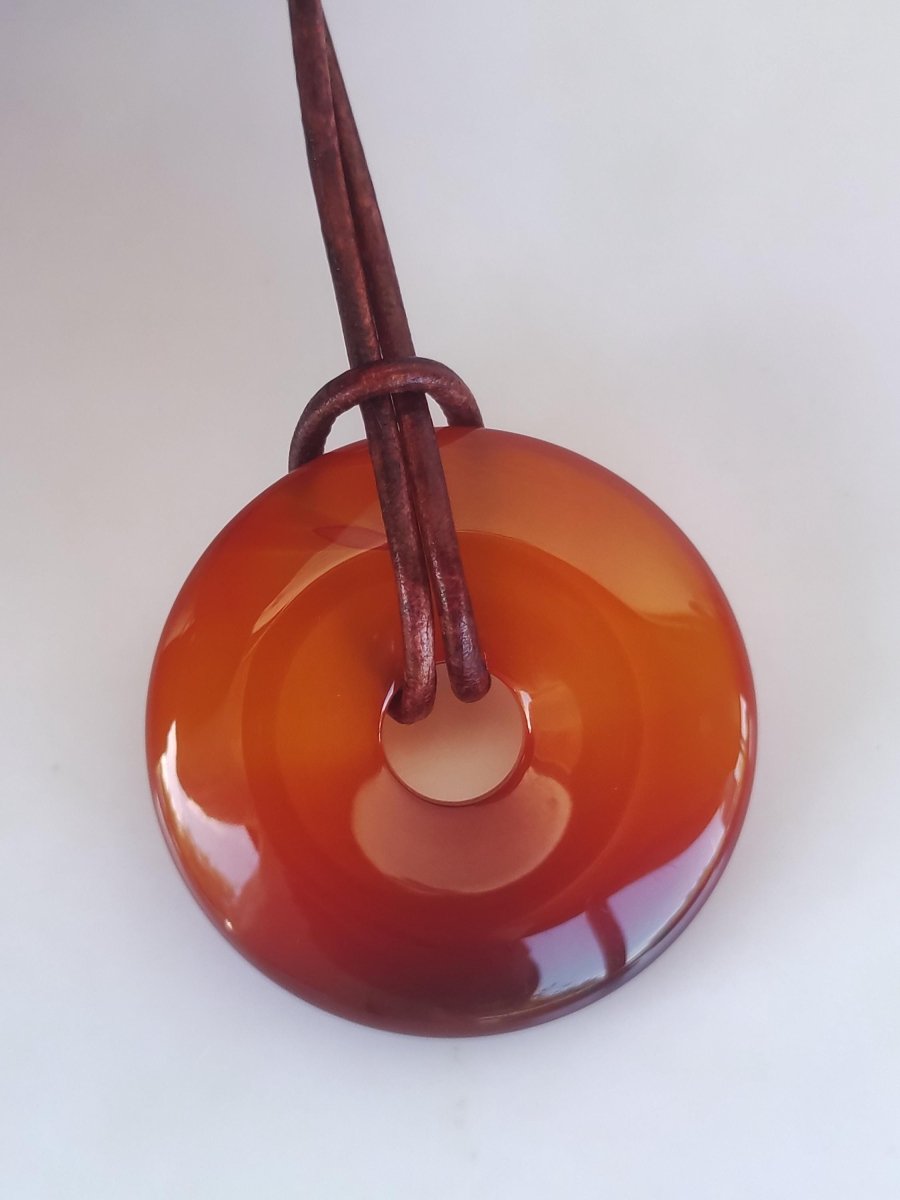 Carneol Carnelian Karneol A - Edelstein Donut Kette rot Natur Heilstein Kristalle Anhänger Mann Frau Kind Geschenk Er Sie Bruder Schwester - Art of Nature Berlin