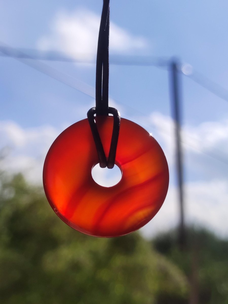 Carneol Carnelian Karneol A - Edelstein Donut Kette rot Natur Heilstein Kristalle Anhänger Mann Frau Kind Geschenk Er Sie Bruder Schwester - Art of Nature Berlin