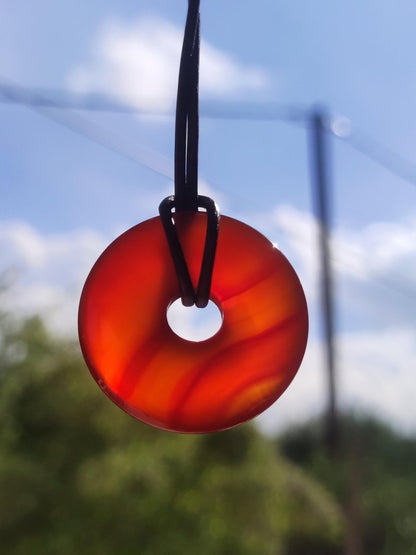 Carneol Carnelian Karneol A - Edelstein Donut Kette rot Natur Heilstein Kristalle Anhänger Mann Frau Kind Geschenk Er Sie Bruder Schwester - Art of Nature Berlin