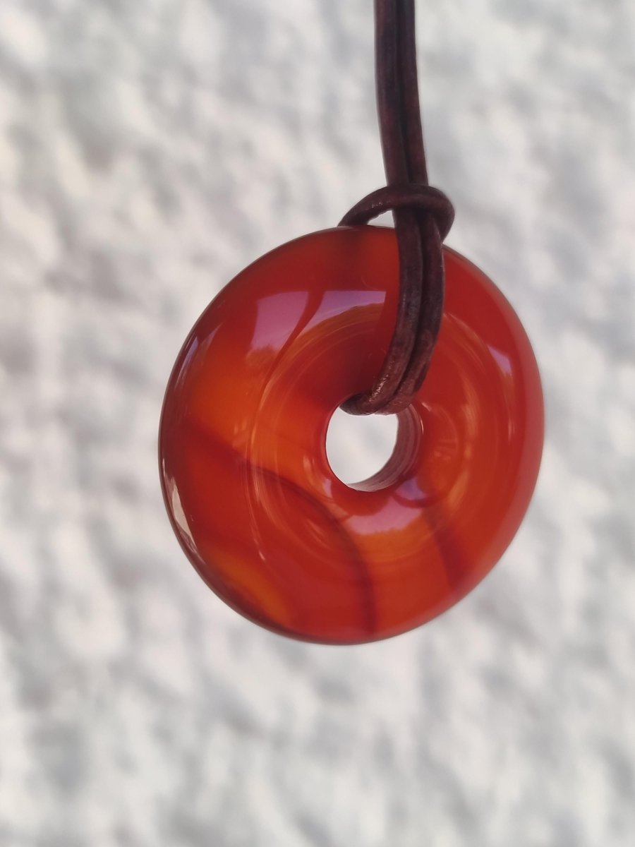 Carneol Carnelian Karneol A - Edelstein Donut Kette rot Natur Heilstein Kristalle Anhänger Mann Frau Kind Geschenk Er Sie Bruder Schwester - Art of Nature Berlin