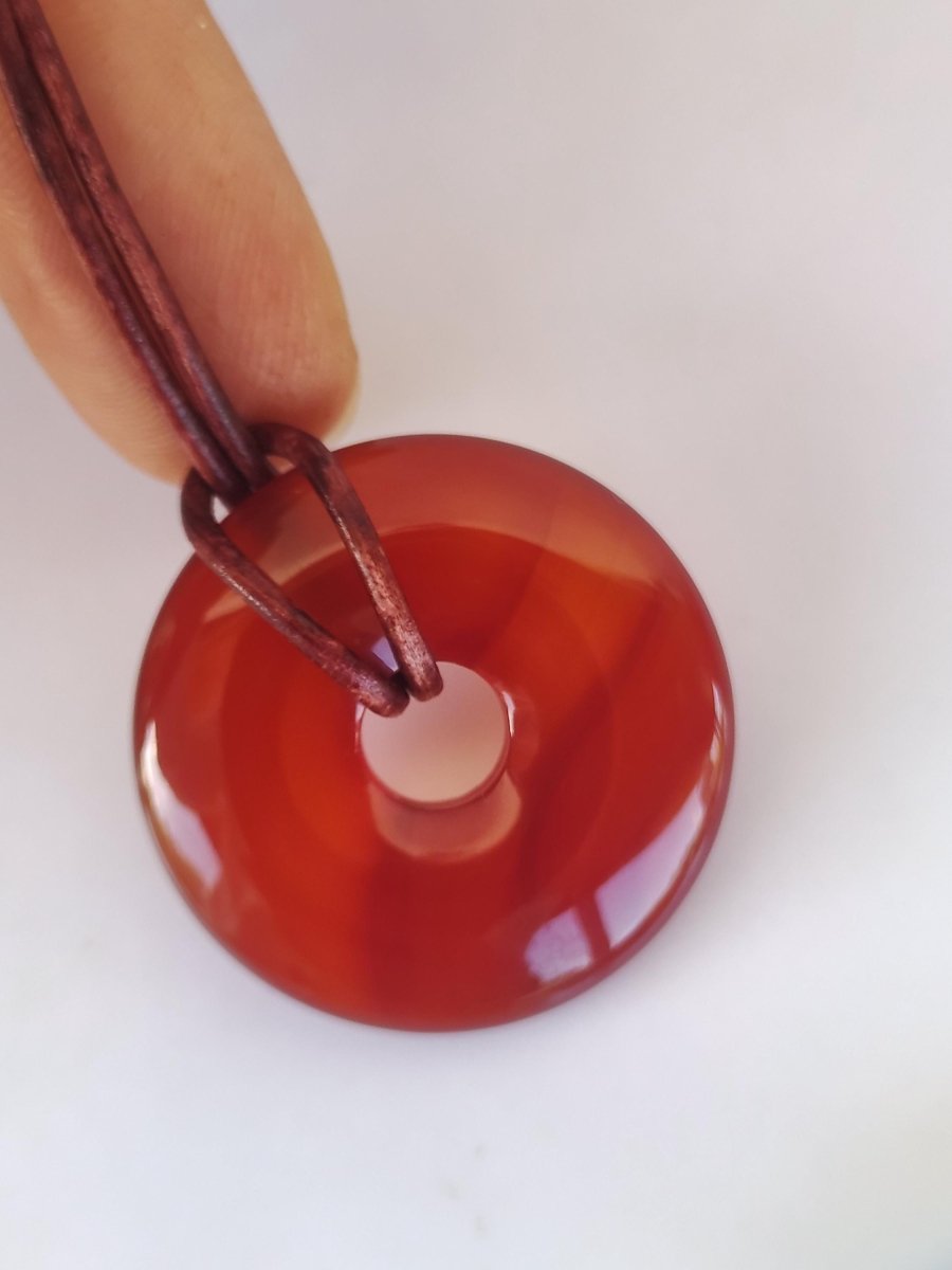 Carneol Carnelian Karneol A - Edelstein Donut Kette rot Natur Heilstein Kristalle Anhänger Mann Frau Kind Geschenk Er Sie Bruder Schwester - Art of Nature Berlin