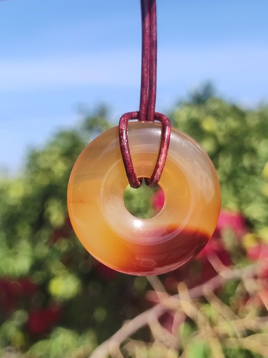 Carneol Carnelian Karneol A - Edelstein Donut Kette rot Natur Heilstein Kristalle Anhänger Mann Frau Kind Geschenk Er Sie Bruder Schwester - Art of Nature Berlin