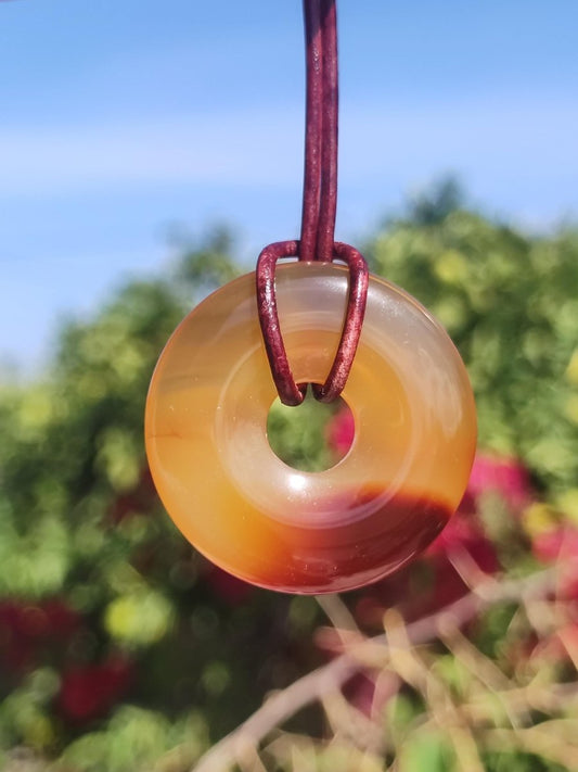 Carneol Carnelian Karneol A - Edelstein Donut Kette rot Natur Heilstein Kristalle Anhänger Mann Frau Kind Geschenk Er Sie Bruder Schwester - Art of Nature Berlin