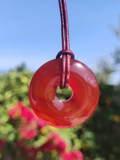 Carneol Carnelian Karneol A - Edelstein Donut Kette rot Natur Heilstein Kristalle Anhänger Mann Frau Kind Geschenk Er Sie Bruder Schwester - Art of Nature Berlin