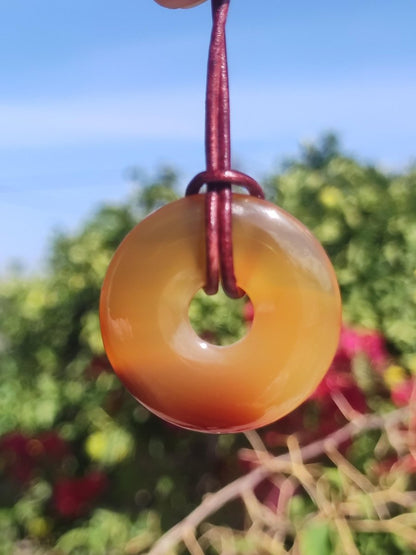 Carneol Carnelian Karneol A - Edelstein Donut Kette rot Natur Heilstein Kristalle Anhänger Mann Frau Kind Geschenk Er Sie Bruder Schwester - Art of Nature Berlin