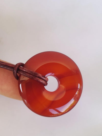 Carneol Carnelian Karneol A - Edelstein Donut Kette rot Natur Heilstein Kristalle Anhänger Mann Frau Kind Geschenk Er Sie Bruder Schwester - Art of Nature Berlin