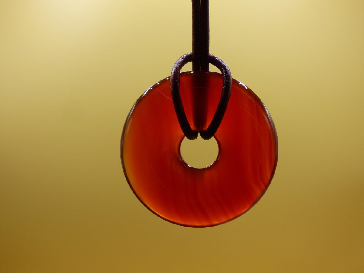 Carneol Carnelian Karneol - Edelstein Donut Kette 30mm rot Natur Heilstein Kristalle Anhänger Mann Frau Kind Geschenk Sie Bruder Schwester - Art of Nature Berlin