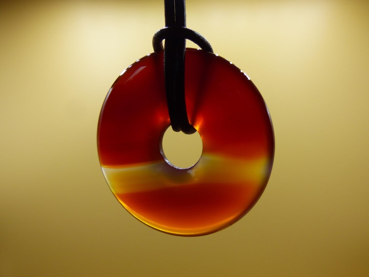Carneol Carnelian Karneol - Edelstein Donut Kette rot Natur Heilstein Kristalle Anhänger Mann Frau Kind Geschenk Er Sie Bruder Schwester - Art of Nature Berlin