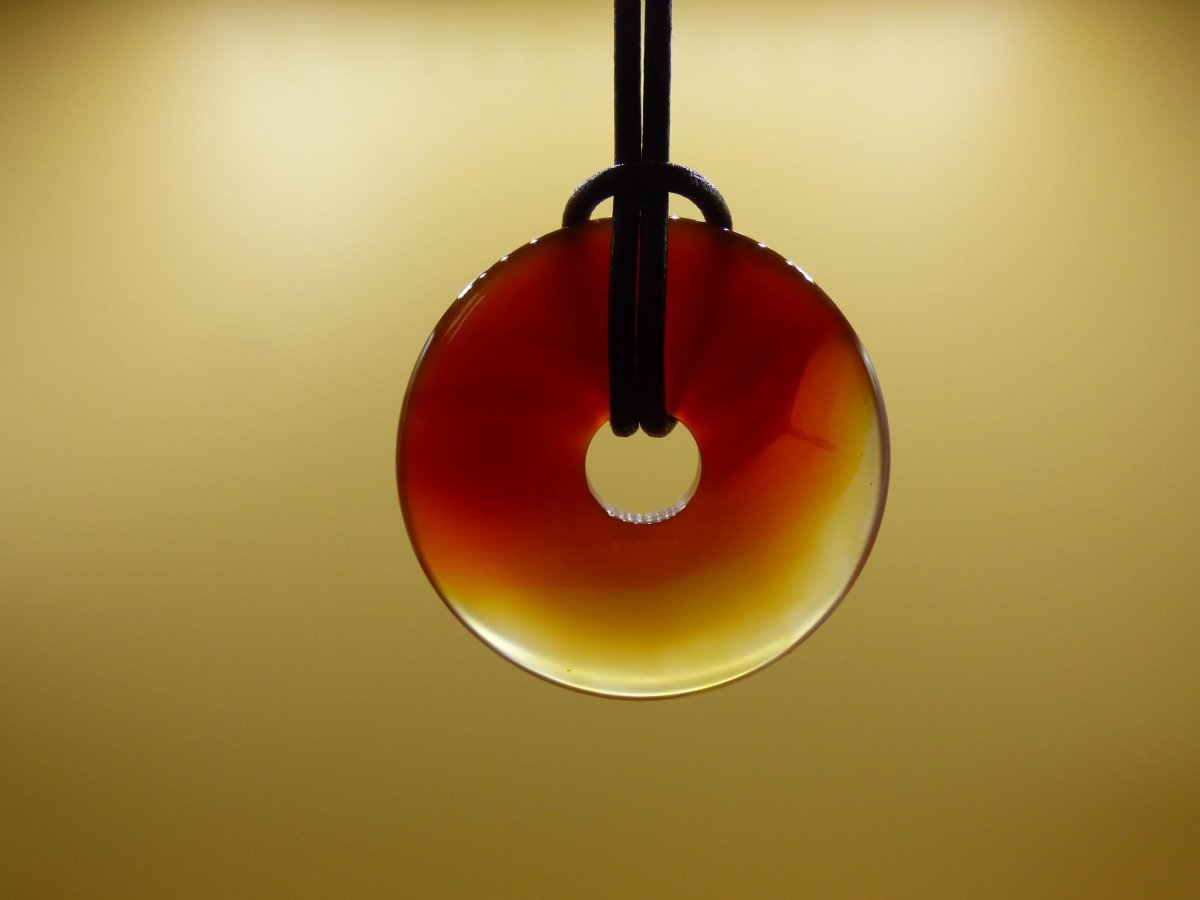 Carneol Carnelian Karneol - Edelstein Donut Kette rot Natur Heilstein Kristalle Anhänger Mann Frau Kind Geschenk Er Sie Bruder Schwester - Art of Nature Berlin