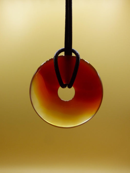 Carneol Carnelian Karneol - Edelstein Donut Kette rot Natur Heilstein Kristalle Anhänger Mann Frau Kind Geschenk Er Sie Bruder Schwester - Art of Nature Berlin
